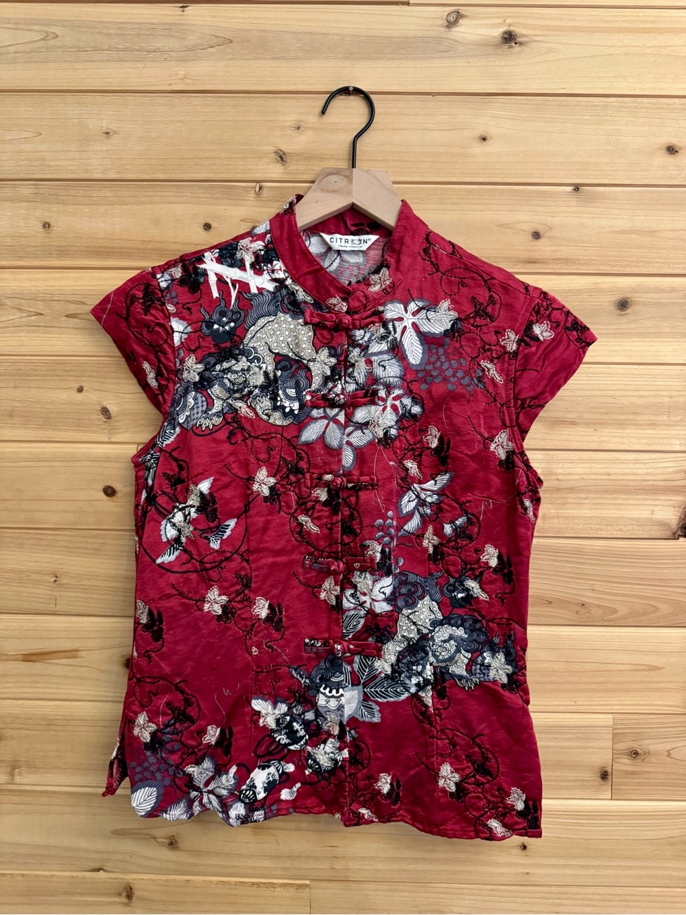 Citron Santa Monica XS Red Floral Embroidered Asian Mandarin Collar Blouse
